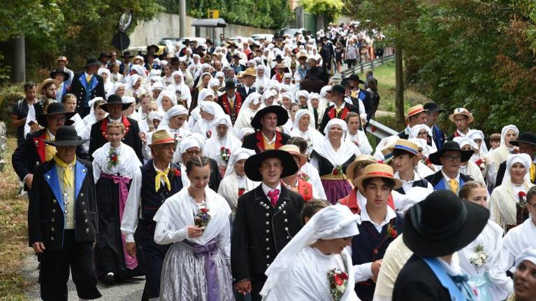 Na nedeljski poroki bo vreme sončno