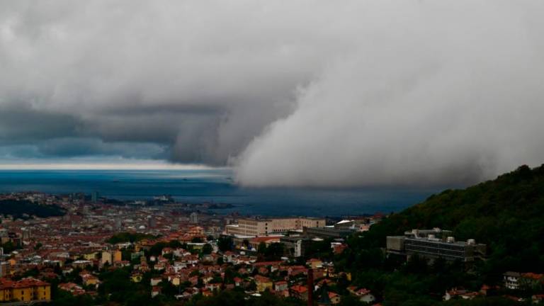 Pri Briščikih padlo 575, v Špetru 470 litrov dežja na kvadratni meter!