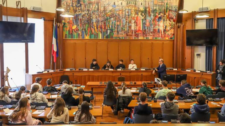 Licejci v vlogi občinskih svetnikov