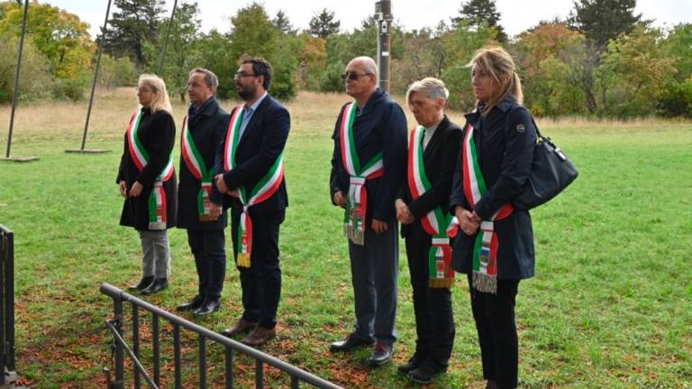 Župani pred spomeniki