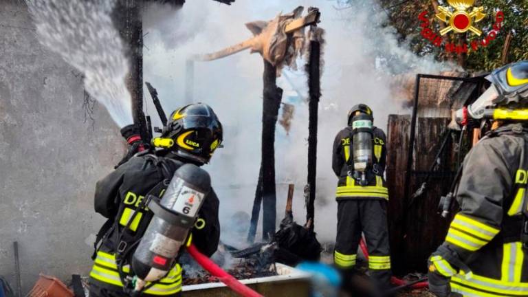 Zagorel leseni prizidek ob garaži in stanovanju