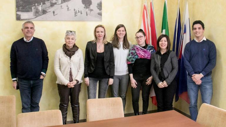 V Ronkah ob slovenskem kulturnem prazniku društva in šola