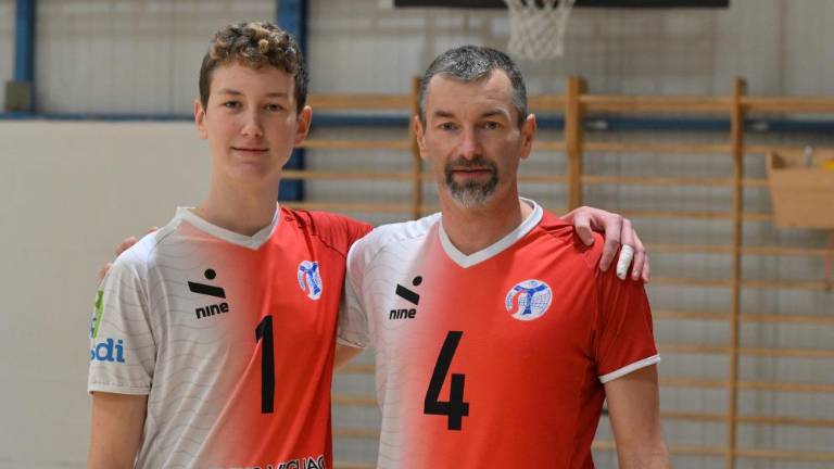 »Na igrišču sem soigralec in trener, ne pa oče«