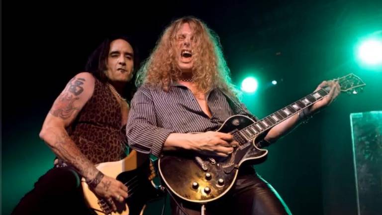 Umrl kitarist zasedbe Whitesnake John Sykes