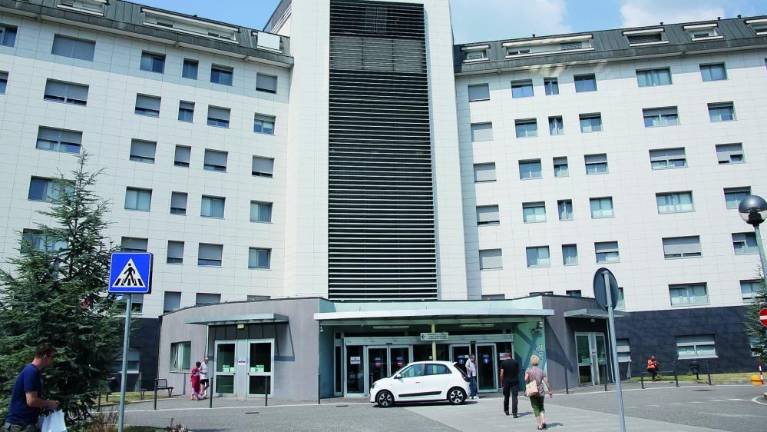 »Intenzivna kardiološka enota ostaja v Gorici«