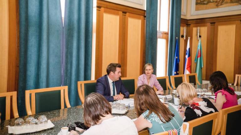 Skrbi ga počasno črpanje sredstev s strani Zavoda GO! 2025