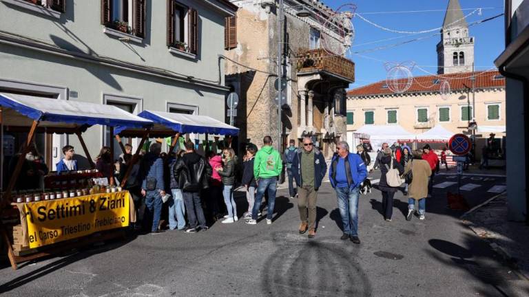 Na svetnika so seveda nazdravili s prosekarjem
