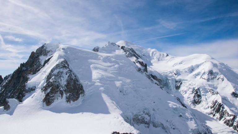 Ledenik na Mont Blancu bi se lahko odlomil