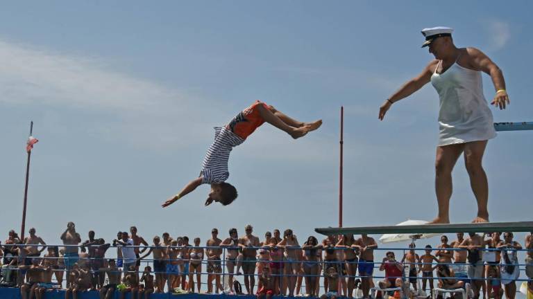 Kdo bo s klanfo pljusknil najvišje?