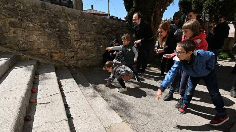 Po dveh letih v Križu spet tučenje jajc