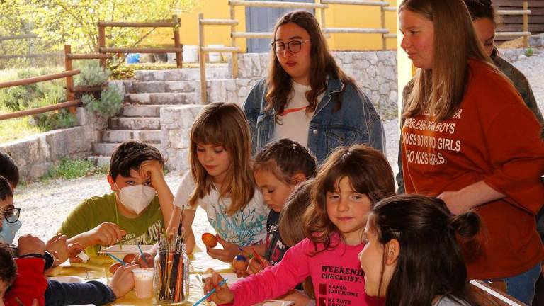 Na Goriškem barvali pirhe