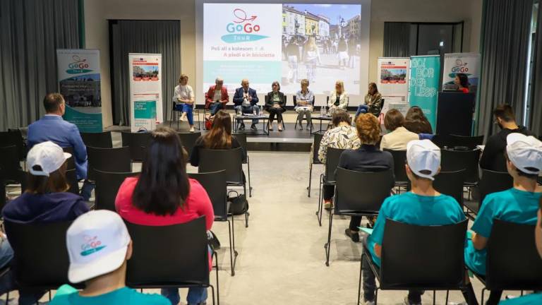 Mladi oblikovali čezmejno pot, ki povezuje obe mesti