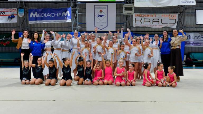 Tradicionalna Božična akademija Borovih ritmičark