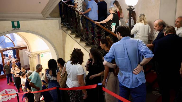 V Trstu ganjen zadnji pozdrav Giorgiu Rossiju, županovi desni roki