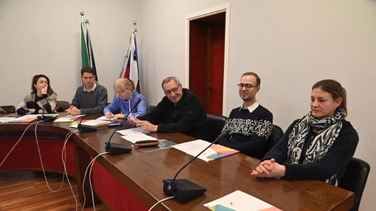 Iščejo prostovoljce za civilno službo na občinah