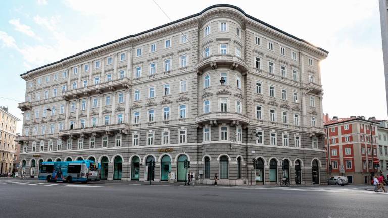 Najprej tudi založba, ob koncu zlasti papirnica