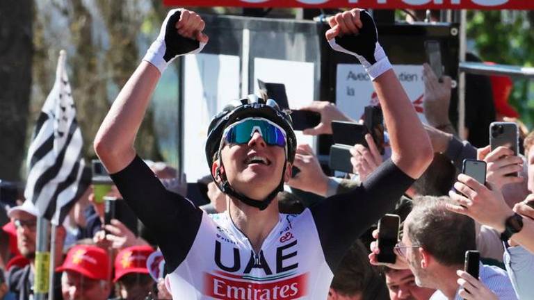 Pogačar zmagal na Valonski Puščici in osvojil ardenski trojček