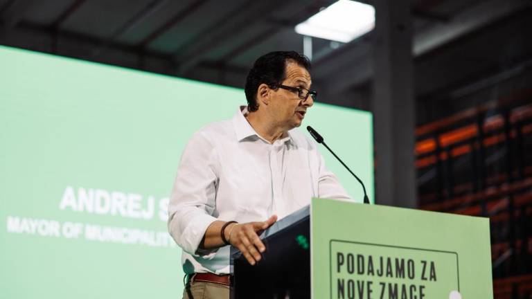 Pri Fernetičih uporabniku predali šest hektarov velik center