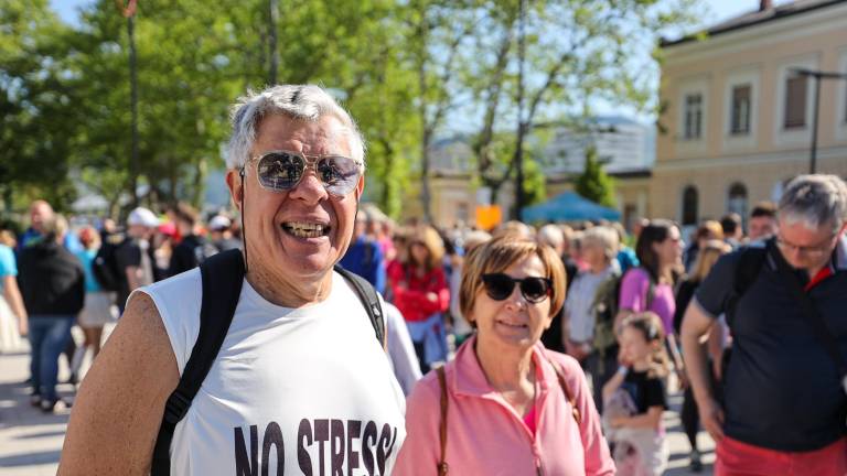 Grofija in pohod poživila mesti