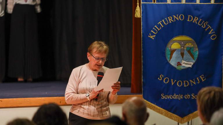 Na Sovodnje jo vežejo spomini in družinske vezi