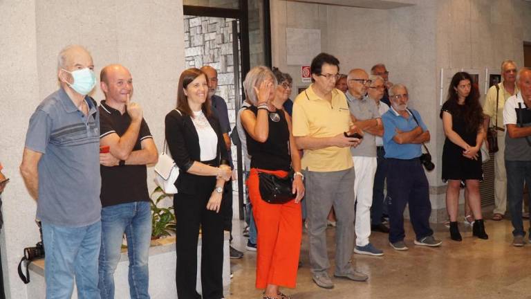 Šest krožkov za eno razstavo