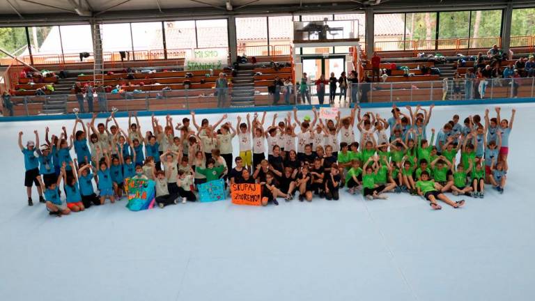 Deželni šolski finale v igri med dvema ognjema