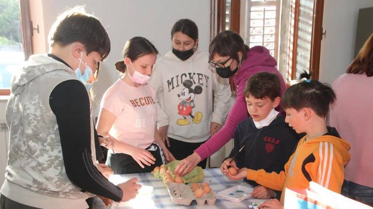 Na Goriškem barvali pirhe