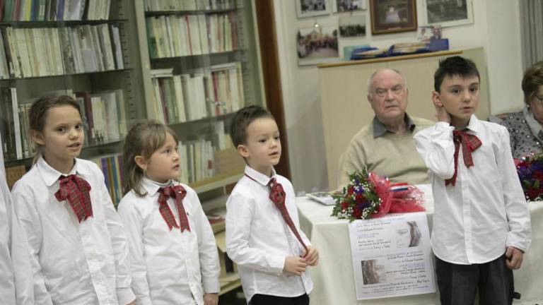 Obujanje spominov, potrjevanje prisotnosti