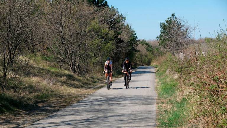 Podpisali pogodbo za kolesarsko povezavo med Sežano in Komnom