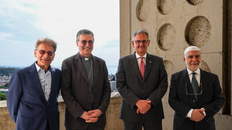 Onkraj besed si želijo resničnega miru