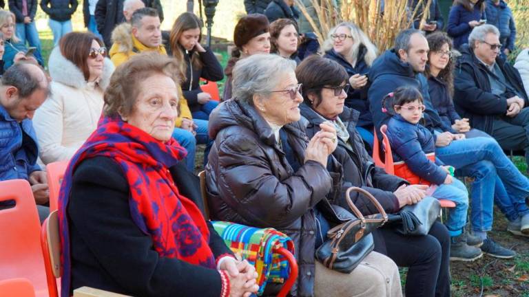 Ob obletnici otroci vrtcu zapeli himno