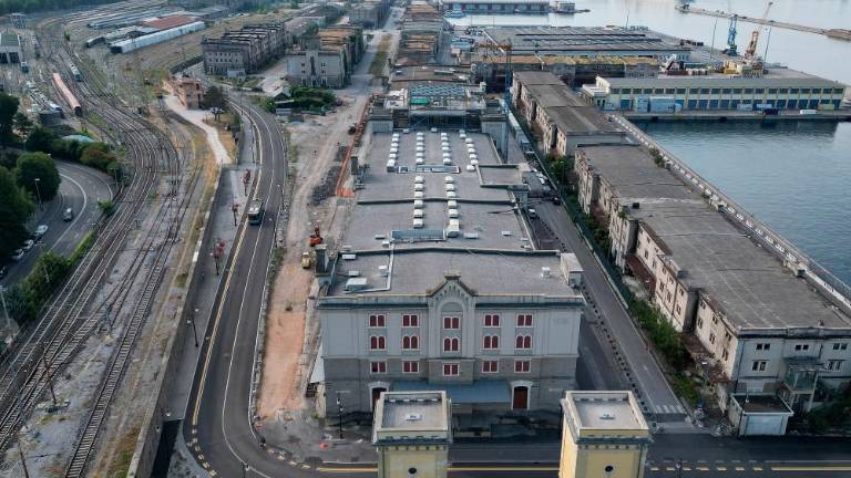 Ali je koncesija na območju Starega pristanišča le 20-letna?