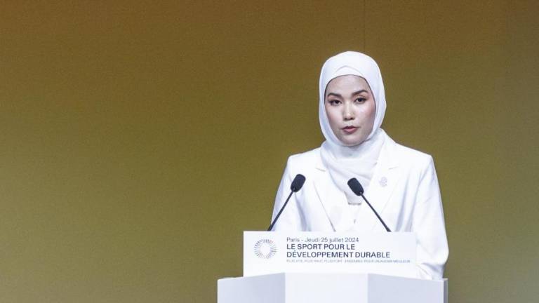 Športniki, ki zastopajo 100 milijonov beguncev