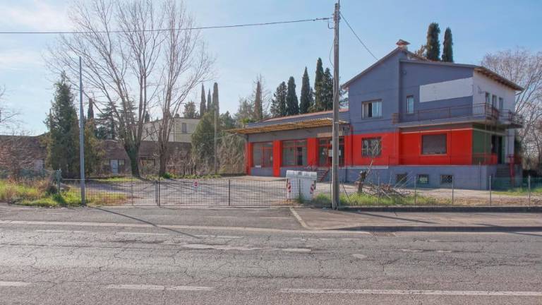 Zapuščeni stavbi bo nadomestil nov market