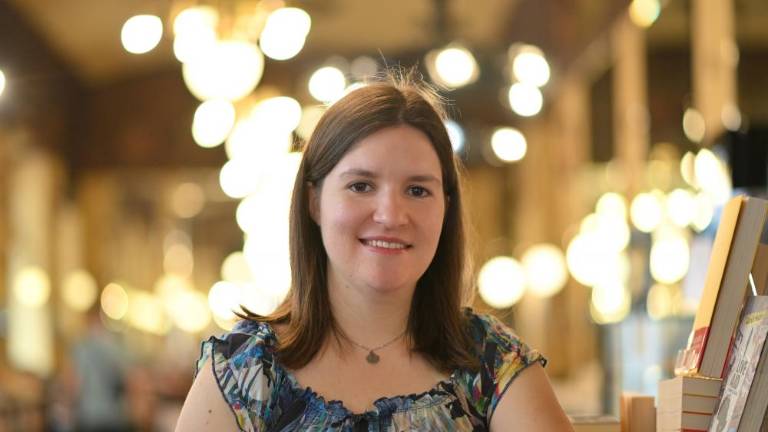 Septembra bo izšel njen prvenec