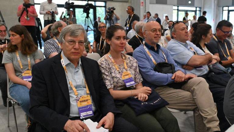 V tisočerici delegatov tudi trije Slovenci