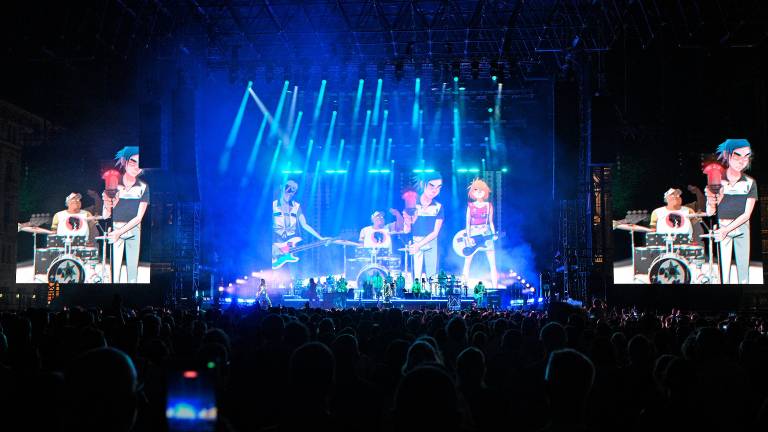 Gorillaz občinstvo popeljali na potovanje skozi 25 let svoje zgodovine