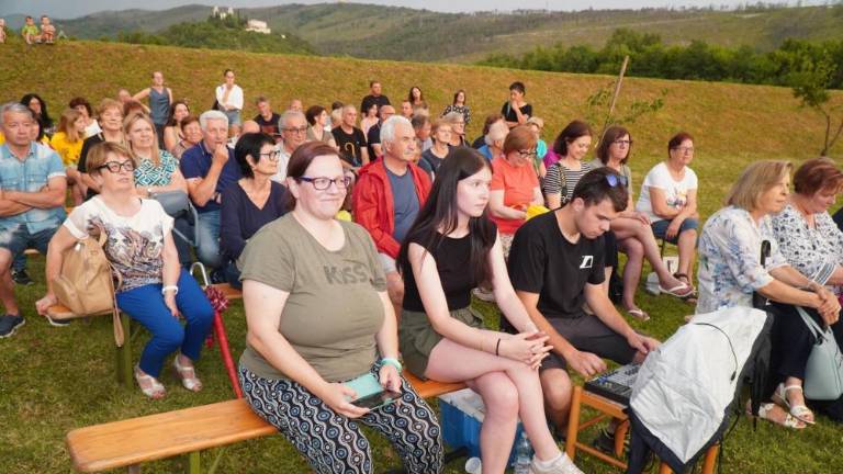 V Rupi kresovali v znamenju dalmatinskih napevov