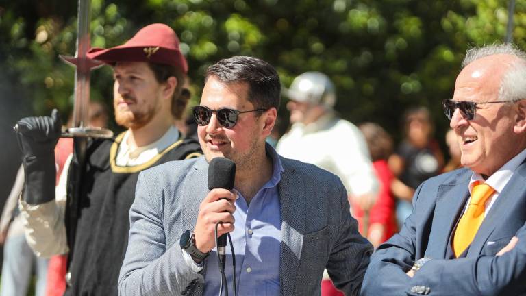 Grofija in pohod poživila mesti