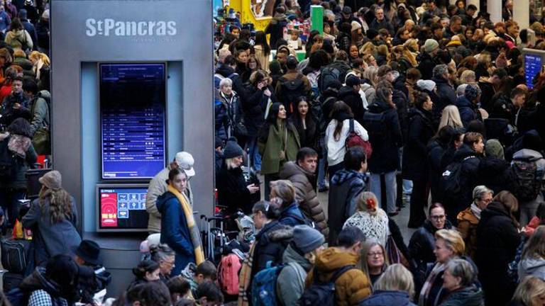 Družba Eurostar ponovno vzpostavlja železniške povezave z Londonom