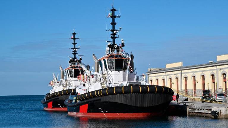 Nova vlačilca za vse večjo varnost in kakovost v tržaškem pristanišču