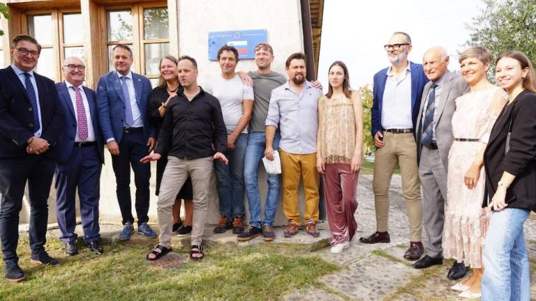 Na domačiji Edija Kebra odprli slovensko kulturno ambasado