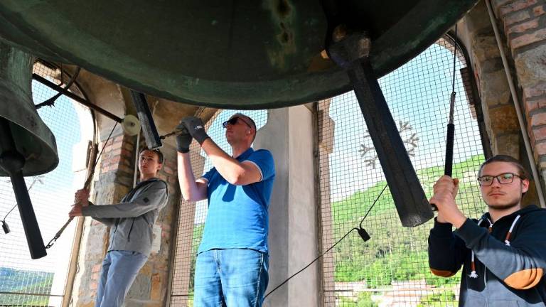 Dolinski zvonovi po dveh letih spet zadoneli (video)