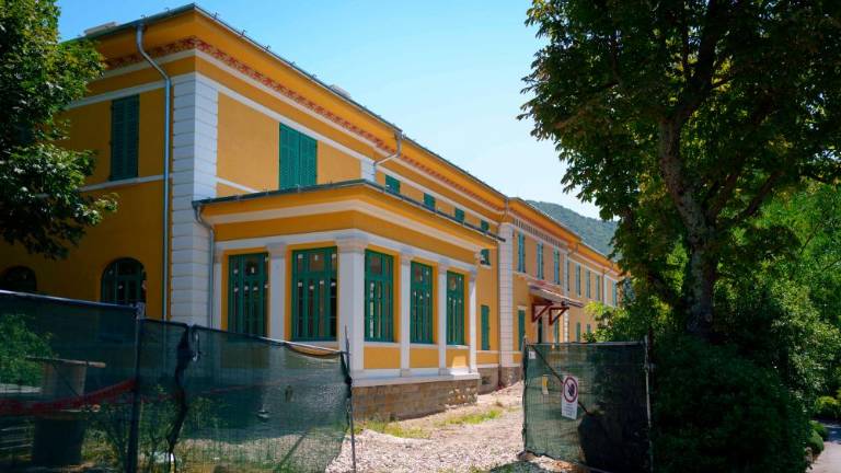 Novi poslopji univerze v Svetoivanskem parku bosta nared spomladi