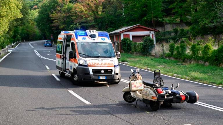 Na Novi cesti za Opčine trčila skuterista