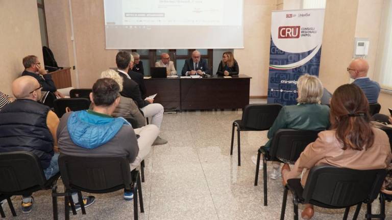 Za probleme čezmejnih delavcev potrebno omizje obeh držav