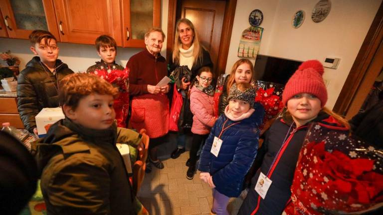 V Štandrežu voščila in otroška radoživost