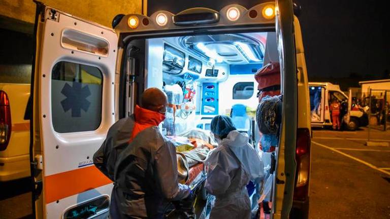 V Bardu se je poškodoval nemški motorist