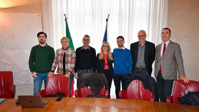 Levosredinska opozicija enotno v volilni boj