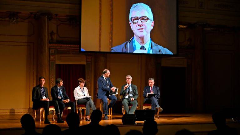 Za uporabo umetne inteligence so potrebni usposobljeni kadri